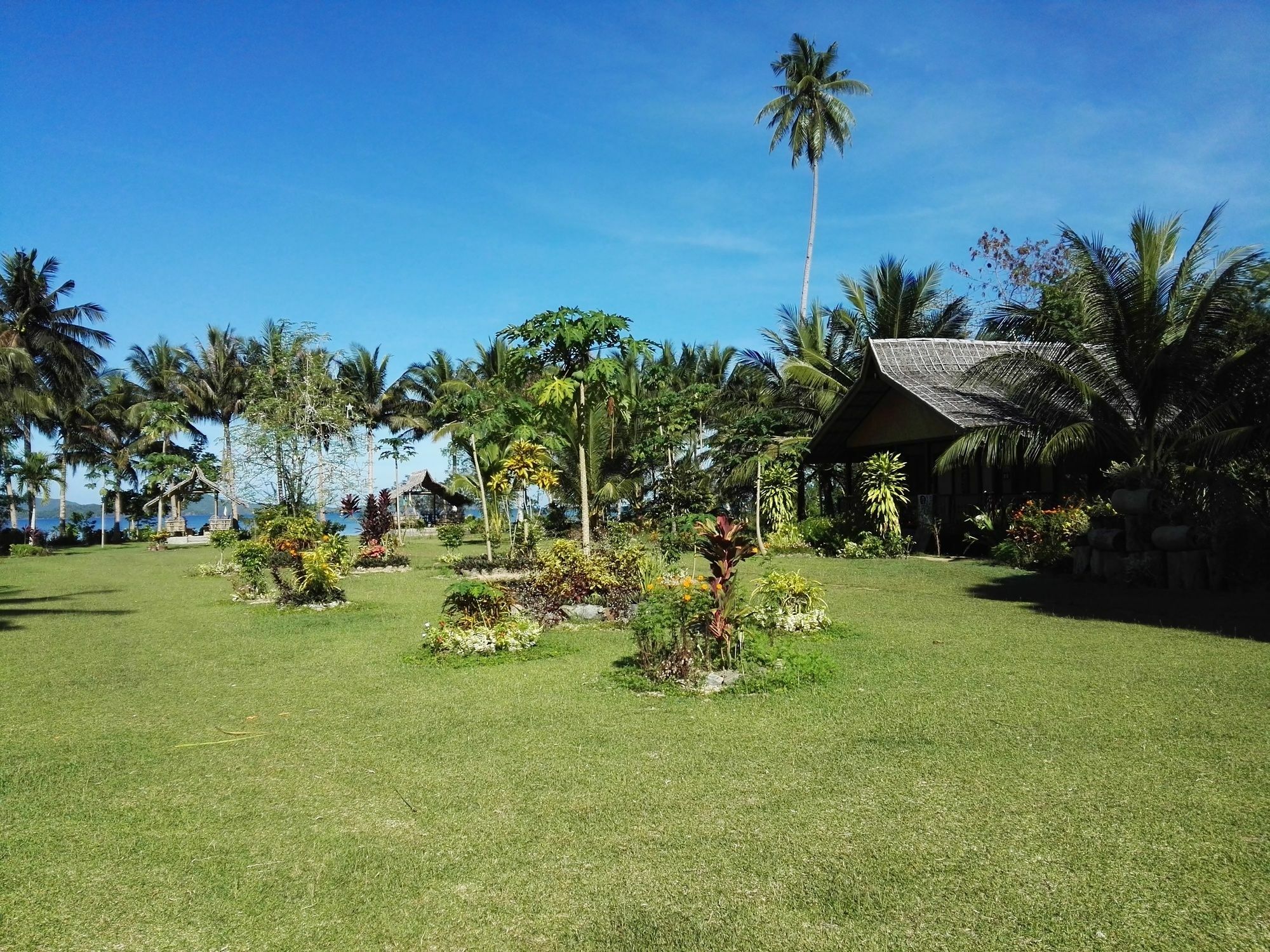 Kahamut-An Beach And Cottages Puerto Princesa Extérieur photo