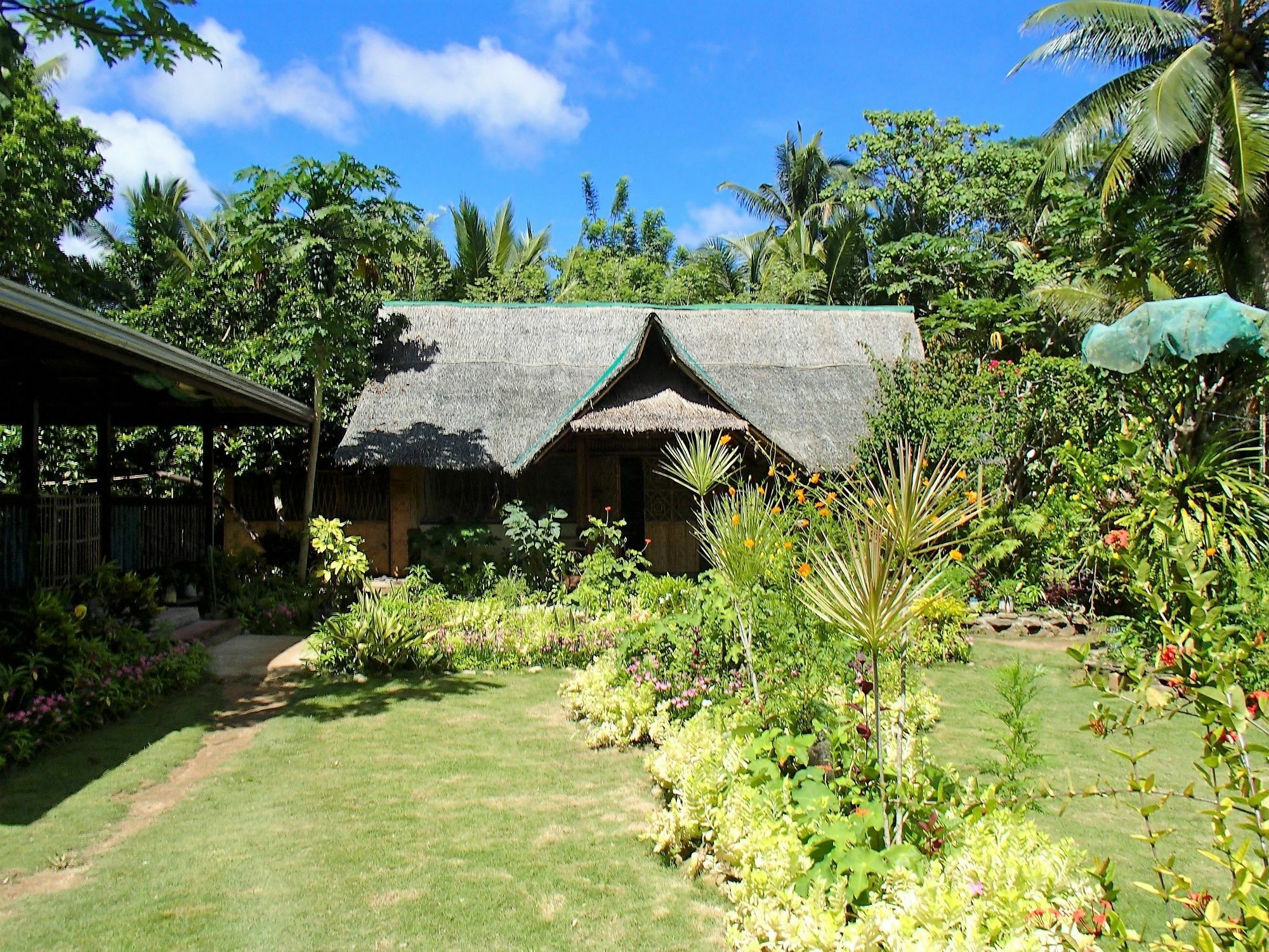 Kahamut-An Beach And Cottages Puerto Princesa Extérieur photo